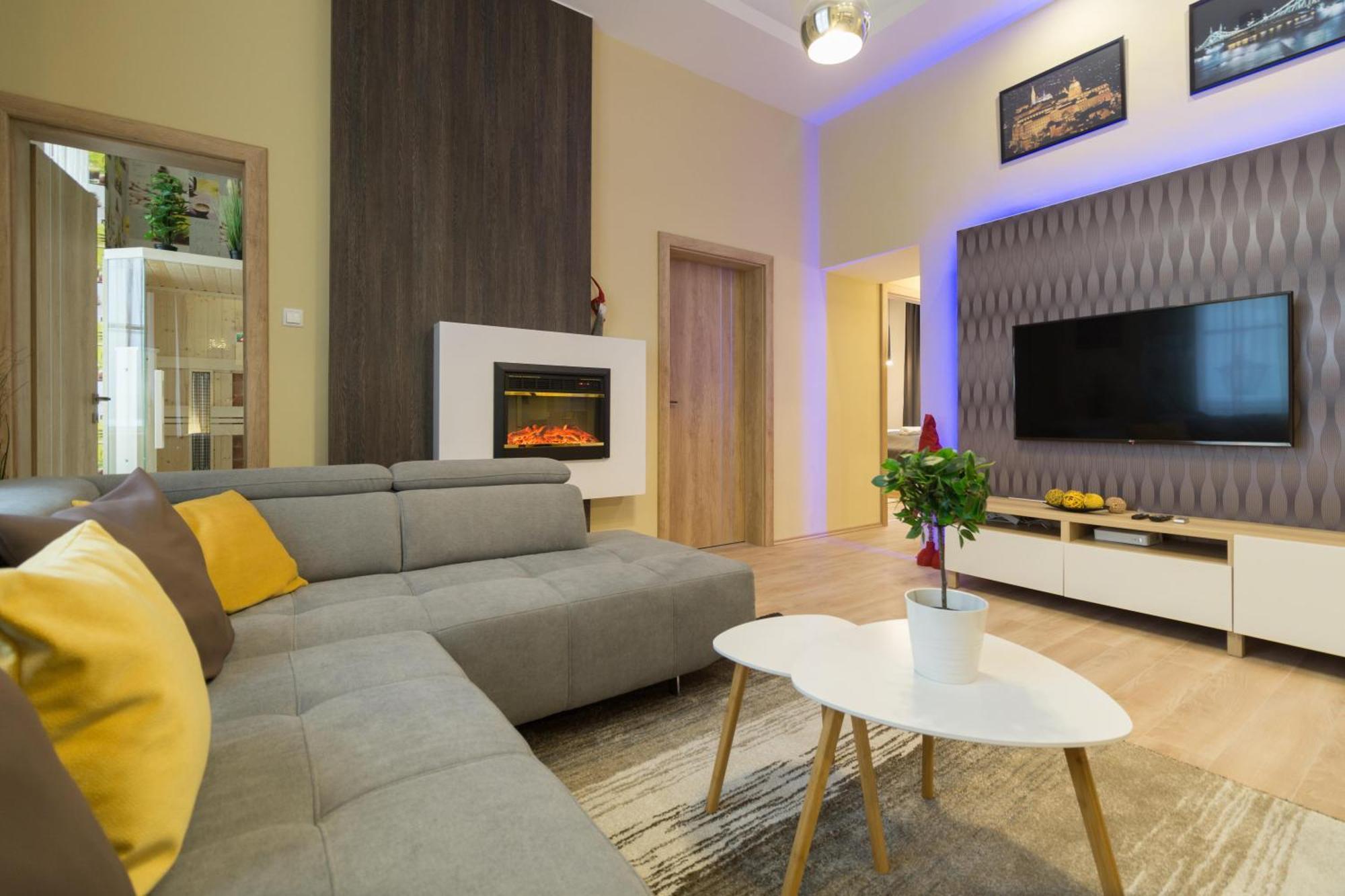 Exlcusive & City Central Located Suite By Prestige Homes ブダペスト エクステリア 写真