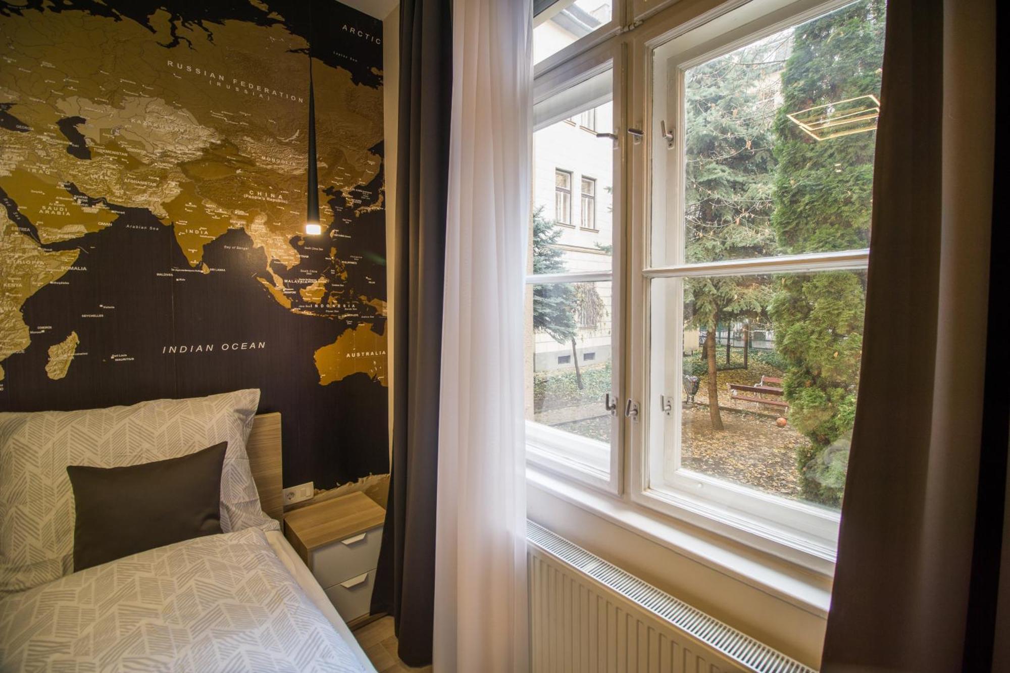 Exlcusive & City Central Located Suite By Prestige Homes ブダペスト エクステリア 写真