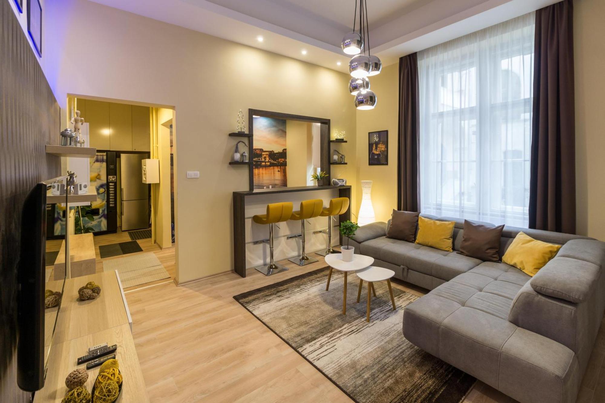 Exlcusive & City Central Located Suite By Prestige Homes ブダペスト エクステリア 写真